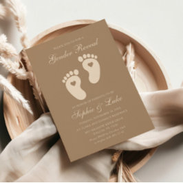 Minimalistische Brown Footprints Gender Reveal Par Kaart