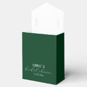 Minimalistische bruidsfeest met groen en wit bedankdoosjes (Geopend)