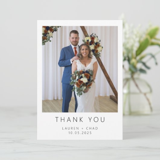 Minimalistische bruiloft bedankkaart (Staand voorkant)