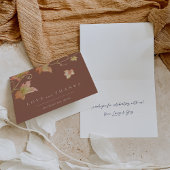 Minimalistische bruiloft feest met herfstbladeren bedankkaart