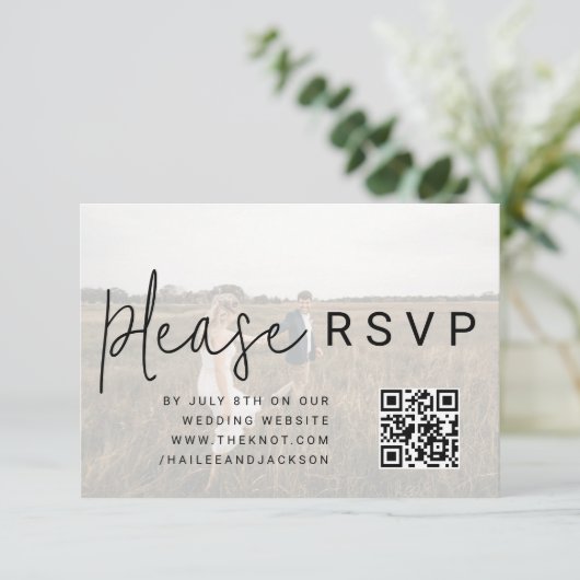 Minimalistische bruiloft foto overlay QR-code RSVP Informatiekaartje (Staand voorkant)