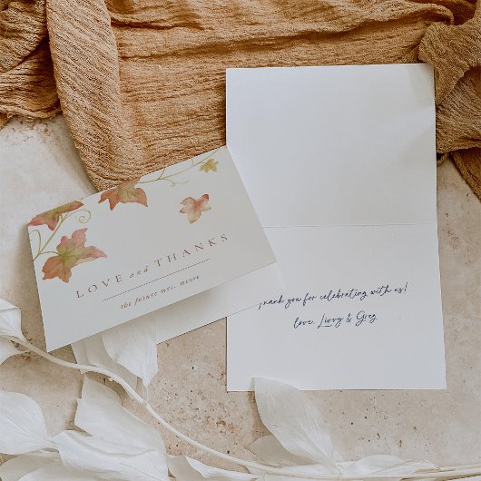 Minimalistische bruiloft met herfstbladeren bedankkaart