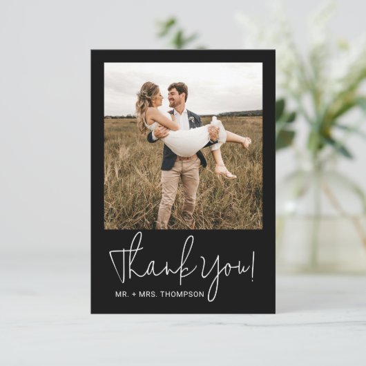Minimalistische bruiloft moderne stijlvolle script bedankkaart (Staand voorkant)
