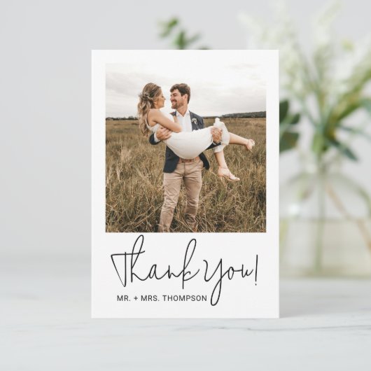 Minimalistische bruiloft moderne stijlvolle script bedankkaart (Staand voorkant)
