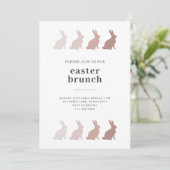 Minimalistische Bunny Easter Brunch Uitnodiging (Staand voorkant)