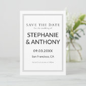 Minimalistische BW Monogram Wildflower Wedding Save The Date (Staand voorkant)