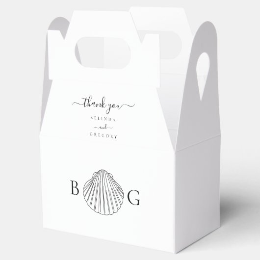 Minimalistische Clam Seashell Monogram Bruiloft Bedankdoosjes (Geopend)
