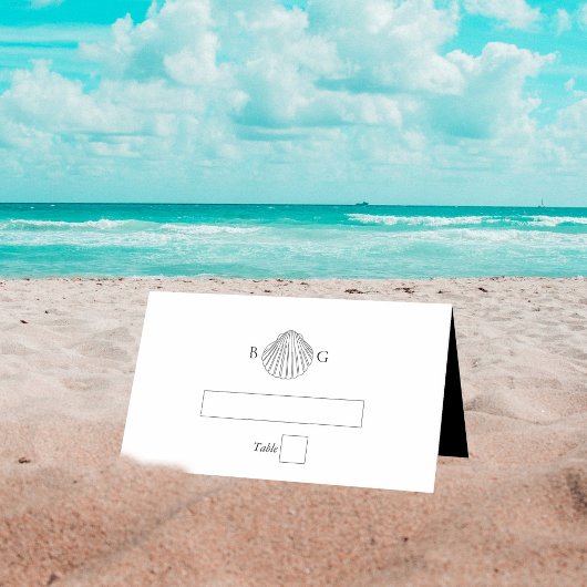 Minimalistische Clam Seashell Monogram Bruiloft Plaatskaartje