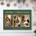 Minimalistische Classic Christmas Green Three Foto Feestdagenkaart<br><div class="desc">Deze minimalistische klassieke kerstgroene drie foto vakantiepas heeft een modern, minimalistisch ontwerp dat zowel elegant als eenvoudig is. Of u nu de voorkeur geeft aan een klassieke, traditionele look of een meer eigentijdse stijl, met gouden typografie op een groene achtergrond, u vindt de perfecte kaart om het seizoen te vieren....</div>