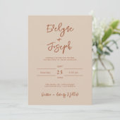 Minimalistische Cocoa Cream Photo Boho Modern Wedd Kaart (Staand voorkant)