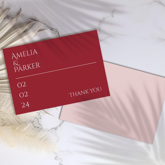 Minimalistische Crimson Red Wedding-bedankpas Bedankkaart