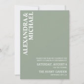 Minimalistische Dusty Sage Green Text Based Wedden Kaart (Voorkant)