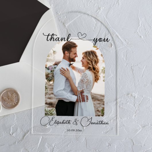 Minimalistische Eenvoudig Script Hart Foto Boog We Acryl Uitnodigingen