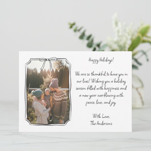 Minimalistische Eenvoudige Boog Zwart-Wit Familief Feestdagenkaart (Staand voorkant)