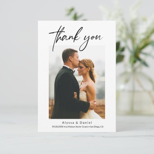 Minimalistische Eenvoudige Moderne Script trouwfot Bedankkaart (Staand voorkant)