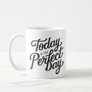 Minimalistische eenvoudige positiviteit citaat vet koffiemok