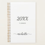 Minimalistische Eenvoudige Witte Monogram Naam 202 Planner<br><div class="desc">Vrouwelijk Minimalistisch Eenvoudig Schoon Wit Monogram Naam Handtekening Script Aangepaste Persoonlijke 2023 of elk jaar Planner. Dit ontwerp bevat je voornaam in een mooie handgeschreven stijl met zwiepende staart lettertype handtekening typografie (of kalligrafie) in zwart op witte achtergrond. Deze zijn gemakkelijk aan te passen. Prachtig stijlvol vrouwelijk cadeau voor verjaardag,...</div>