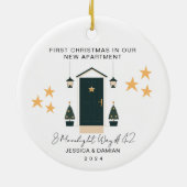 MINIMALISTISCHE EERSTE KERST IN ONS NIEUWE APPARTE KERAMISCH ORNAMENT (Achterkant)