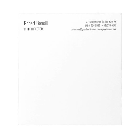 Minimalistische effen witte moderne notitieblok (Voorkant)