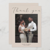 Minimalistische elegante beige eenvoudige script b bedankkaart (Voorkant / Achterkant)