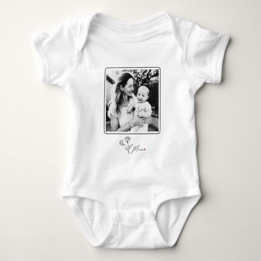 Minimalistische Elegante Bloemige Moeder Romper (Voorkant)