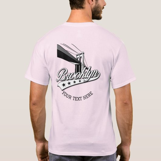 Minimalistische Elegante Brooklyn Design Licht Roz T-shirt (Achterkant)