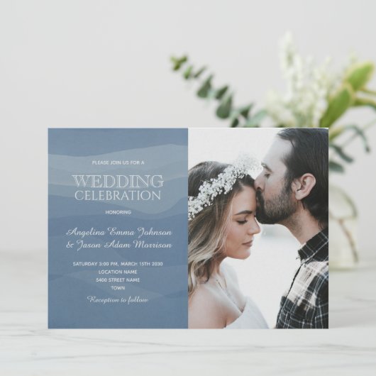 Minimalistische Elegante Dusty Blauwe Fotobruiloft Kaart (Staand voorkant)