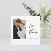 Minimalistische Elegante Script Trouwfoto Bedankkaart (Staand voorkant)