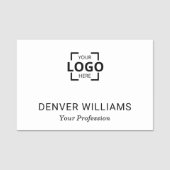 Minimalistische Elegante Witte Aangepaste Logo Pro Naamplaatje (Voorkant)