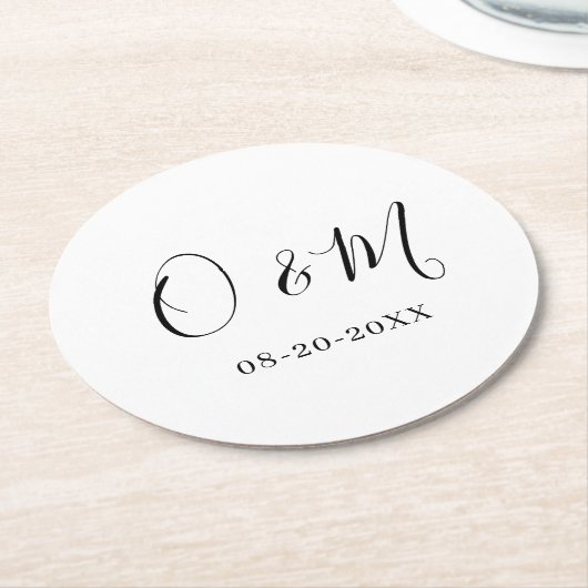 Minimalistische Elegante Witte Monogram Klassieke  Ronde Kartonnen Onderzetter (Gebogen)