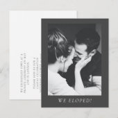 Minimalistische esthetische zwart-wit foto gevluch aankondigingskaart (Voorkant / Achterkant)