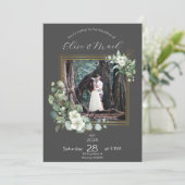 Minimalistische Eucalyptus gepersonaliseerde trouw Kaart (Staand voorkant)