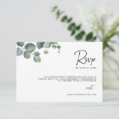 Minimalistische Eucalyptusbladeren RSVP Trouwkaart Save The Date (Staand voorkant)