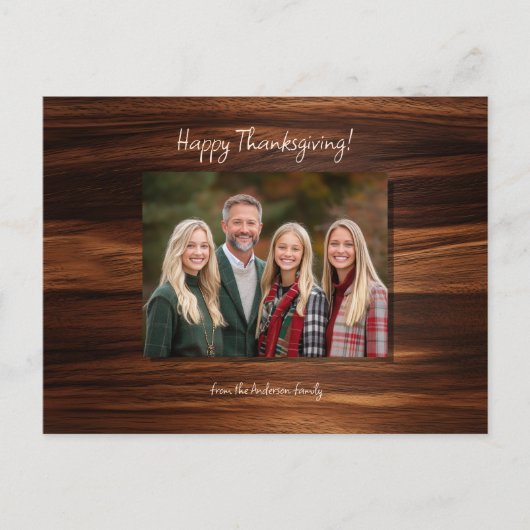 Minimalistische Family Photo Wood Casual Script Feestdagenkaart (Voorkant)