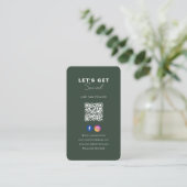Minimalistische Forest Green QR Code Verbind met o Informatiekaartje (Staand voorkant)