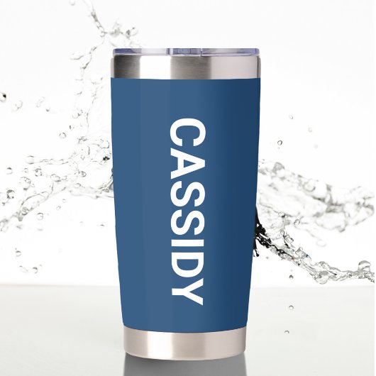 Minimalistische foto 8e klas Afstuderen Geïsoleerde Drinkbeker