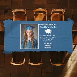 Minimalistische foto 8e klas Afstuderen Tafelkleed