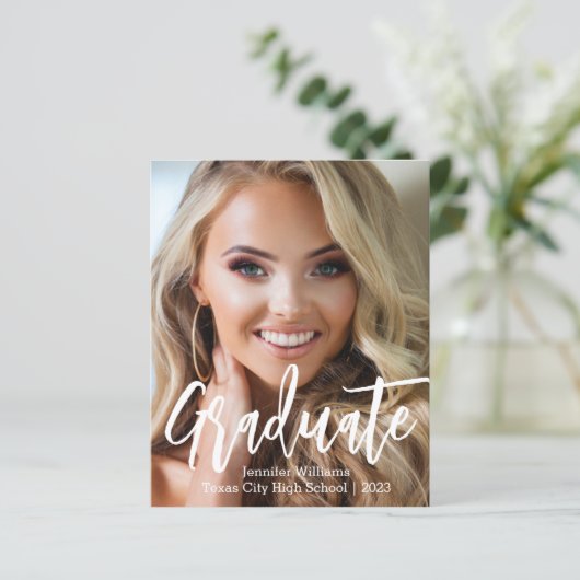 Minimalistische foto afstuderen 2025 feestuitnodig (Staand voorkant)