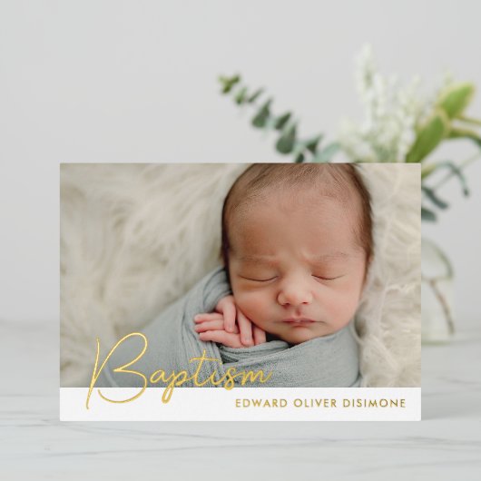 Minimalistische foto doop gouden folie uitnodiging (Staand Voorkant)