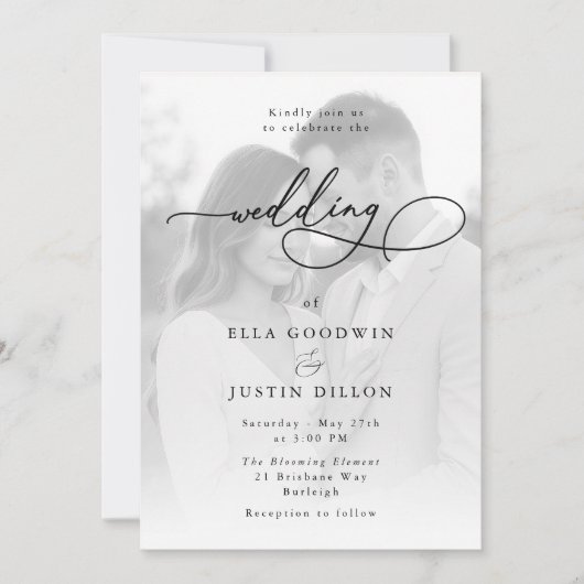Minimalistische foto met elegante script bruiloft kaart (Voorkant)