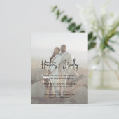 Minimalistische foto Modern budget bruiloft uitnod (Staand voorkant)