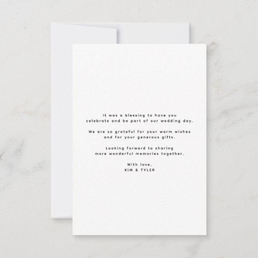 Minimalistische foto modern script zwart bruiloft bedankkaart (Achterkant)