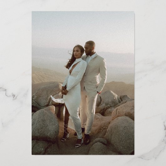 Minimalistische foto moderne verlovingsfeest folie uitnodiging (Achterkant)