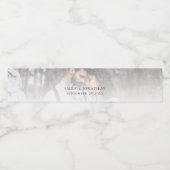 Minimalistische foto overlay namen datum bruiloft waterfles etiket (Enkel label)