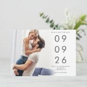 Minimalistische foto-overlay trouwkaart save the date (Staand voorkant)