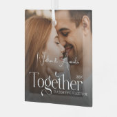 Minimalistische foto voor verloofd paar glas ornament (Voorkant links)