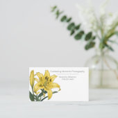 Minimalistische gele lelie visitekaartje (Staand voorkant)