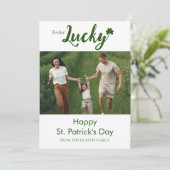 Minimalistische geluksshamrock St. Patrick's Day F Feestdagenkaart (Staand voorkant)