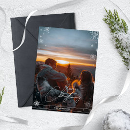 Minimalistische geometrische sneeuwvlokken op een  feestdagenkaart