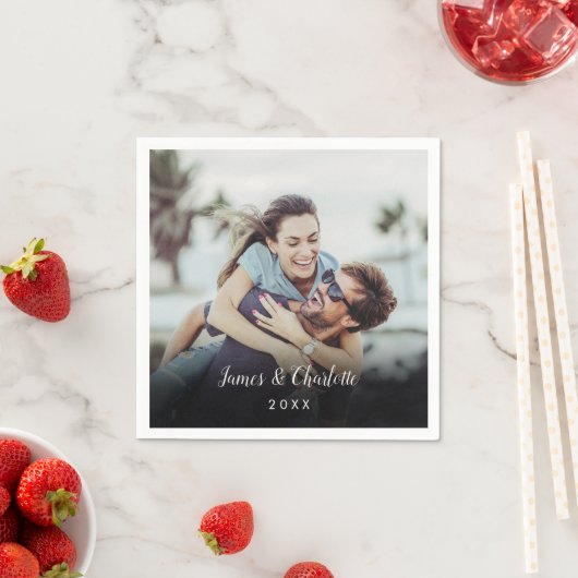 Minimalistische gepersonaliseerde fotonaam datum servet (Insitu)